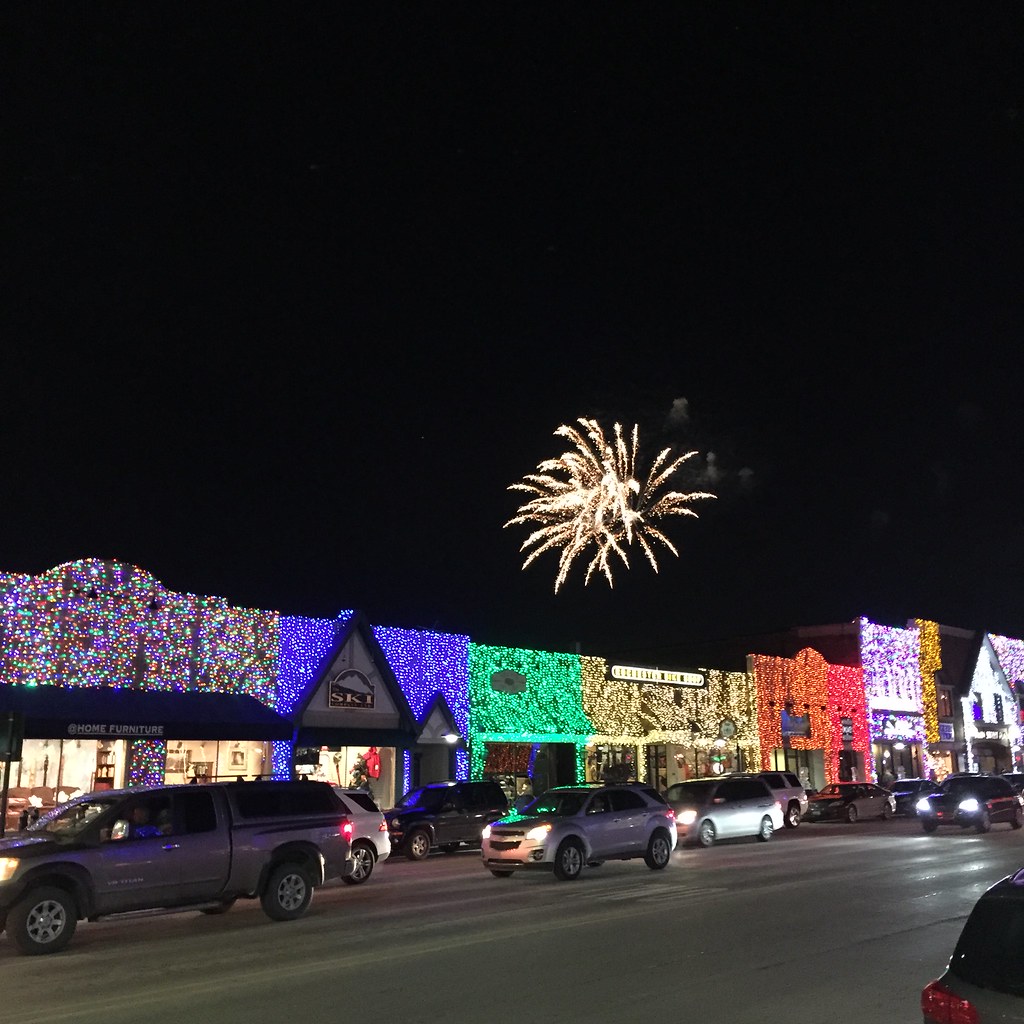 8 Michigan Bloggers Share Their Favorite Holiday Traditions - Erica from Fashion Meets Food Shares Fond Memories Of VIsiting Downtown Rochester For The Annual Big Bright Light Show // via Wading in Big Shoes