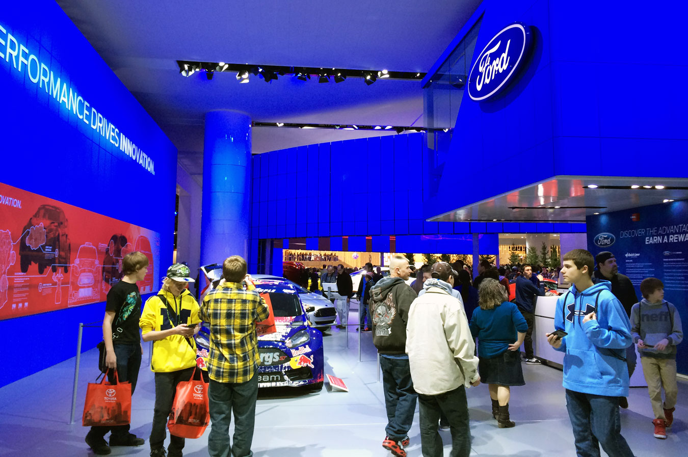 Detroit Auto Show 2017: NAIAS Press Preview With SheBuysCars (+Enter To Win Tickets) | via Wading in Big Shoes