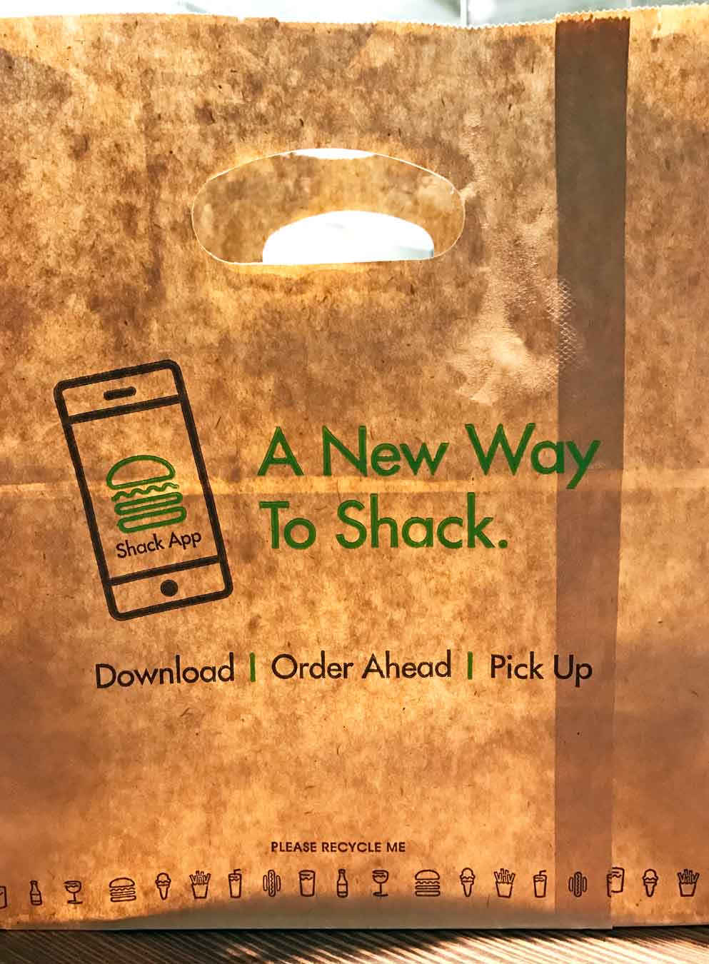 Shake Shack App Lets You Order Food On Your Phone & Receive A Text When It's Ready to Pick Up. /// Shake Shack Detroit Might Be Your New Favorite Burger Spot /// - From sandwiches, fries, and shakes to local flavors and an awesome location, learn why long-time fans and newbies alike are sure to love the new Shake Shack in Downtown Detroit, Michigan. /// via Wading in Big Shoes