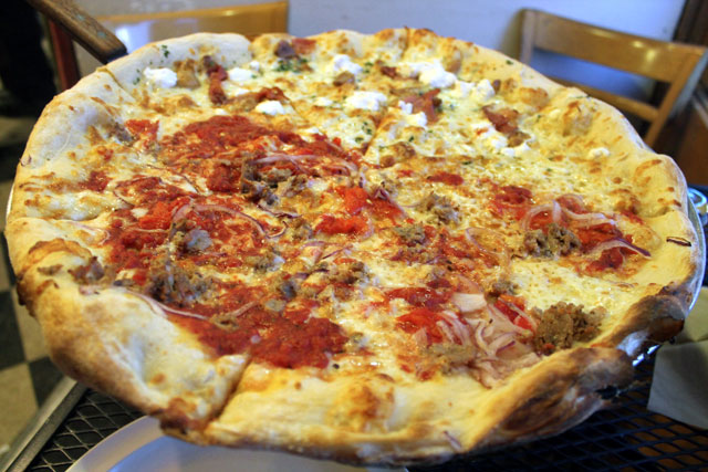 Supino Date: A Taste Of Eastern Market Detroit's Popular Pizzeria | via Wading in Big Shoes