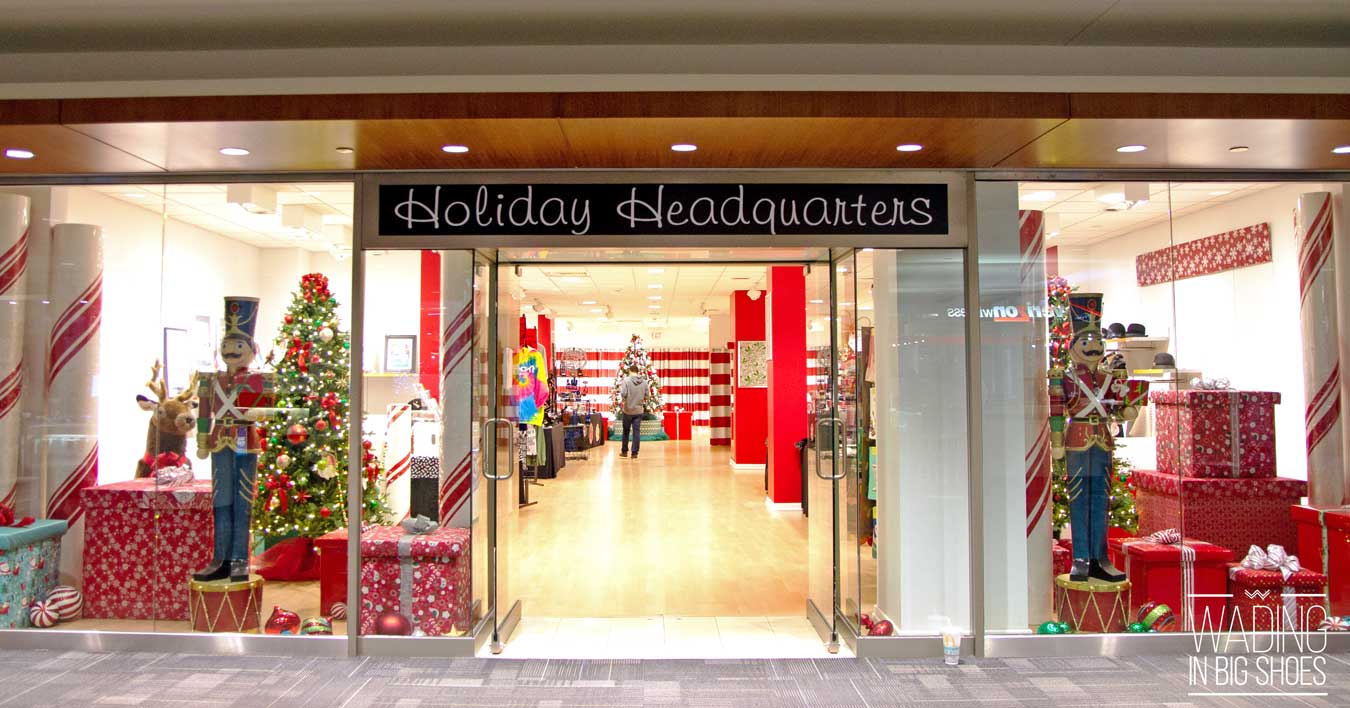  Holiday Headquarters At The GMRENCEN Encourages Detroiters To Shop Local | via Wading in Big Shoes