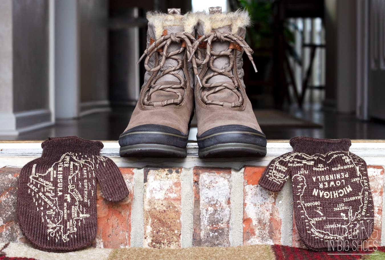 Getting Cozy At Home With Michigan Mittens (via Wading in Big Shoes)