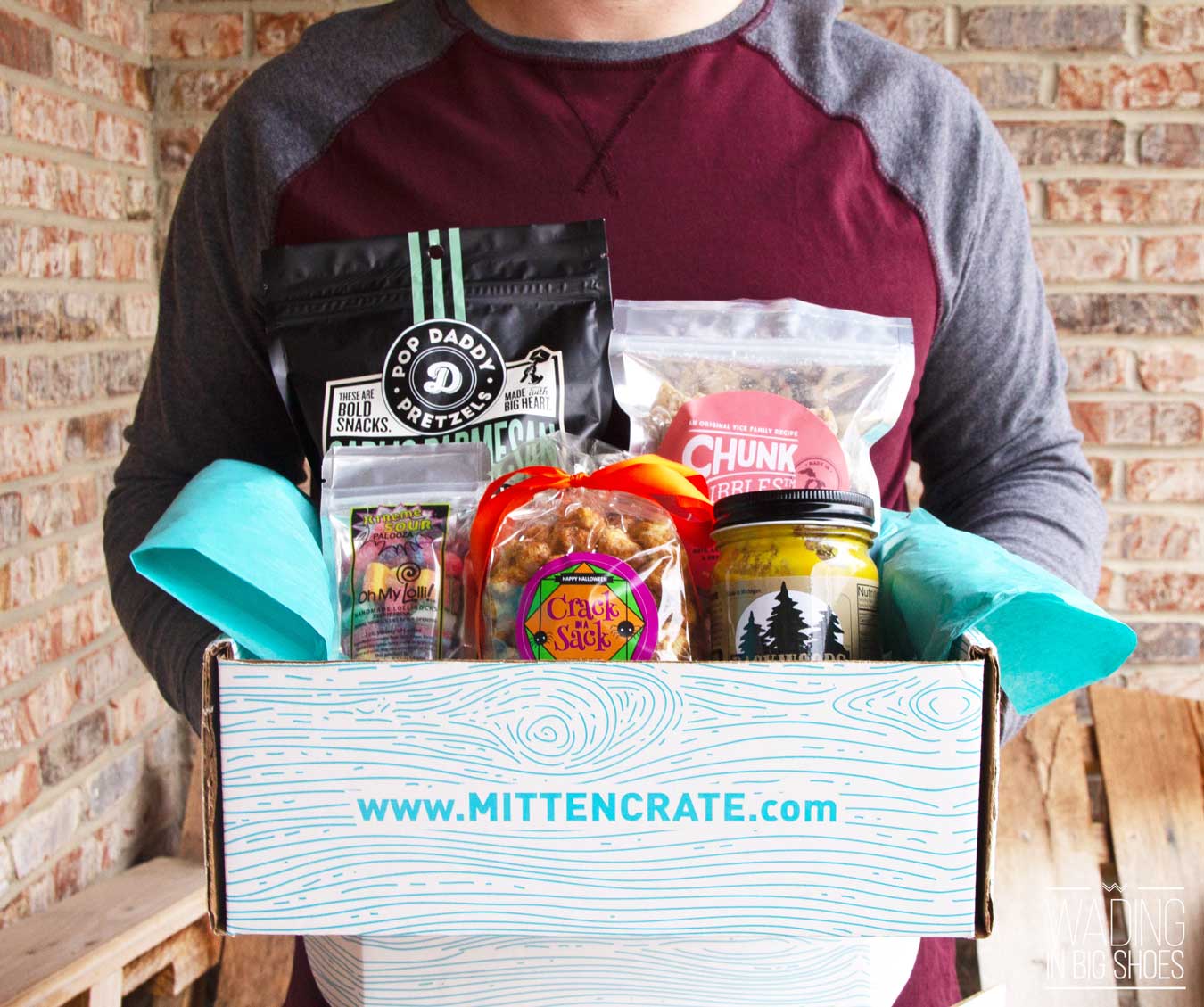 Mitten Crate Unboxing: What's Inside December 2018 - Wading in Big Shoes